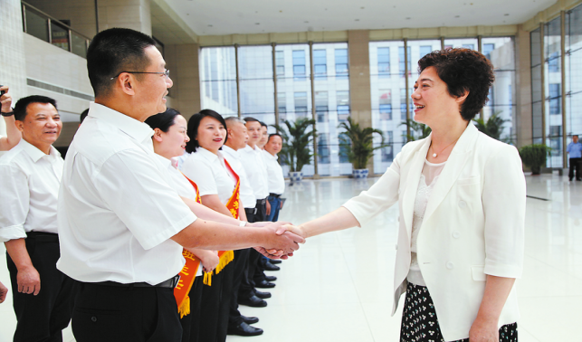 落實(shí)立德樹(shù)人根本任務(wù) 全力辦好人民滿意教育 為推進(jìn)高質(zhì)量發(fā)展提供堅(jiān)強(qiáng)人才支撐和智力保障