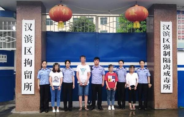 網吧違規(guī)經營者7人被依法拘留