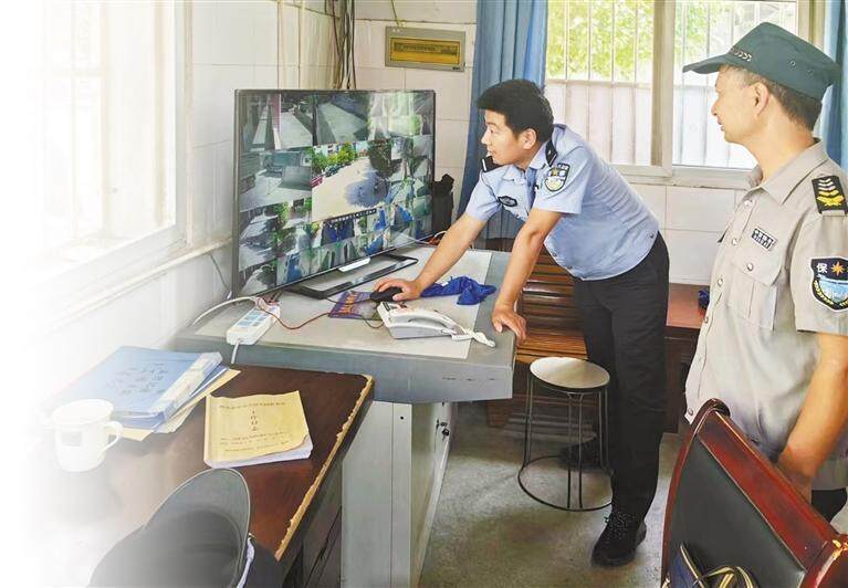 以身軀護(hù)衛(wèi)群眾 用生命寫下忠誠——追記“三秦楷?！笔范Y海
