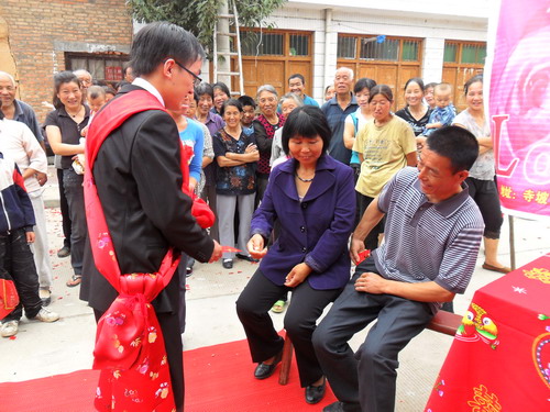 11、發(fā)紅包.jpg