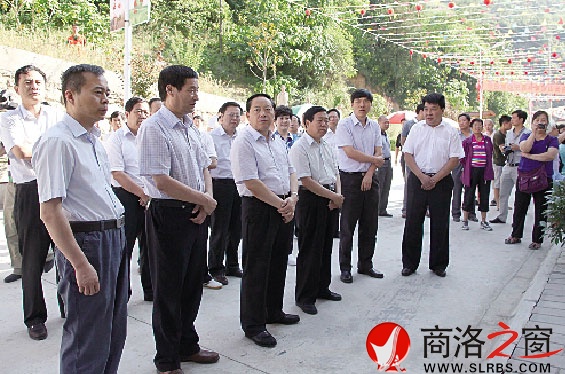市四套班子領導深入鎮(zhèn)安視察指導“雙包雙促”精準扶貧工作