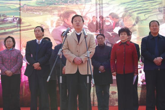 市委常委、市政府常務(wù)副市長張榮珠講話.jpg
