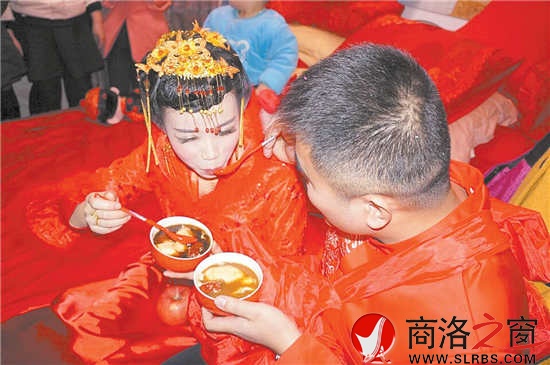 吃了子孫湯，可白頭偕老,子孫滿堂。