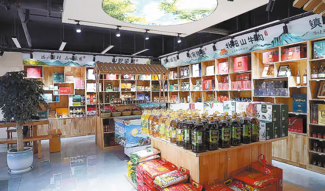 傾情幫扶結碩果 小城鎮(zhèn)安展新顏